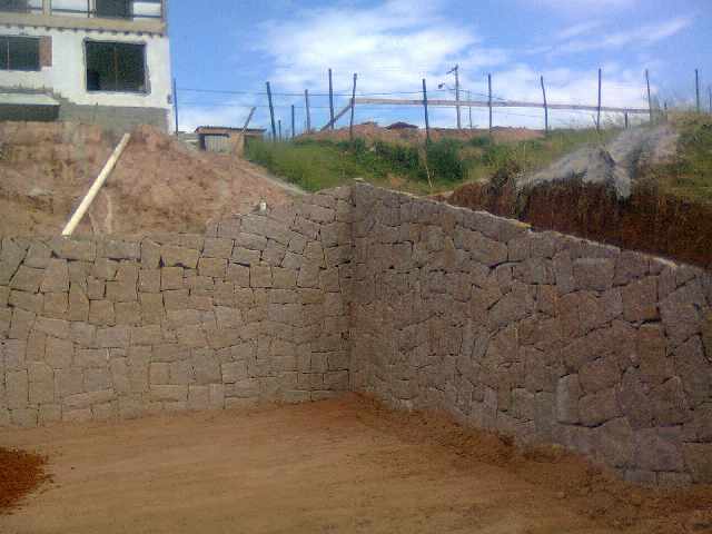 Foto 1 - Muros